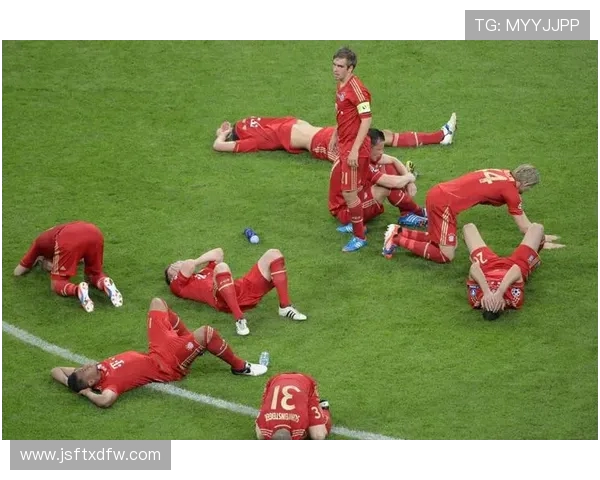 足球的魅力与全球影响力：从草根到职业，探索这项运动的无尽可能