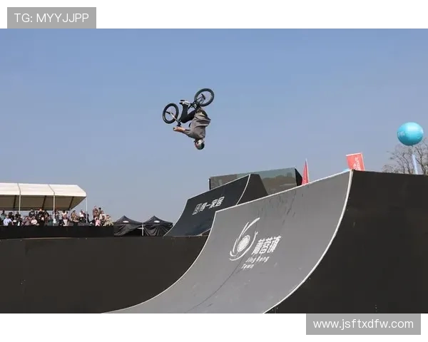 成都极限运动队在全球极限运动节奏排行榜中荣登第八位的精彩表现